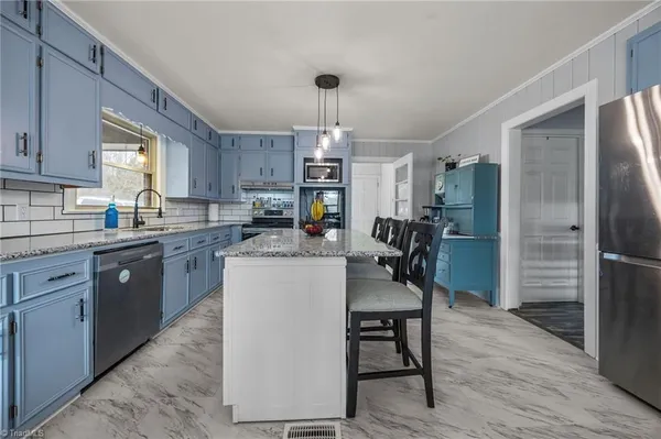 $525,000 | 5709 Old Rural Hall Road, Winston-Salem, NC 27105