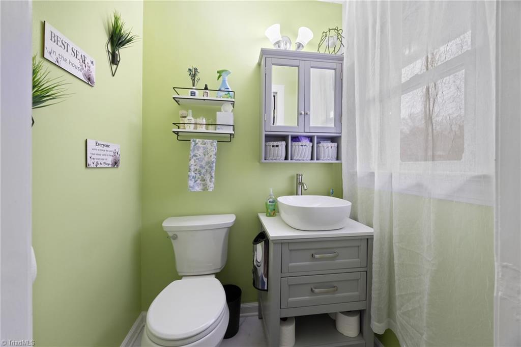 5709 Old Rural Hall Road Winston-Salem, NC 27105 - Photo 23 of 47