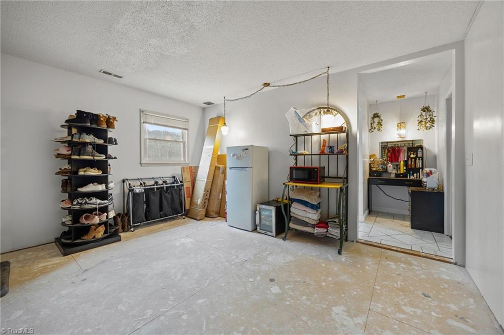 5709 Old Rural Hall Road Winston-Salem, NC 27105 - Photo 34 of 47