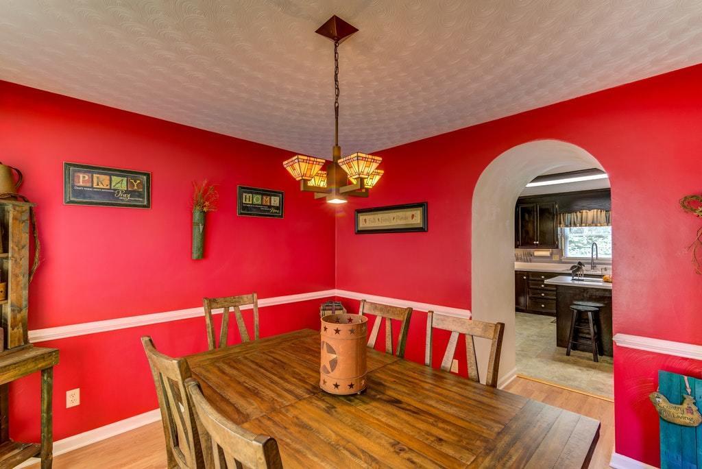 121 Oak Ridge Court Blue Ridge, VA 24064 - Photo 16 of 63 Dining Room