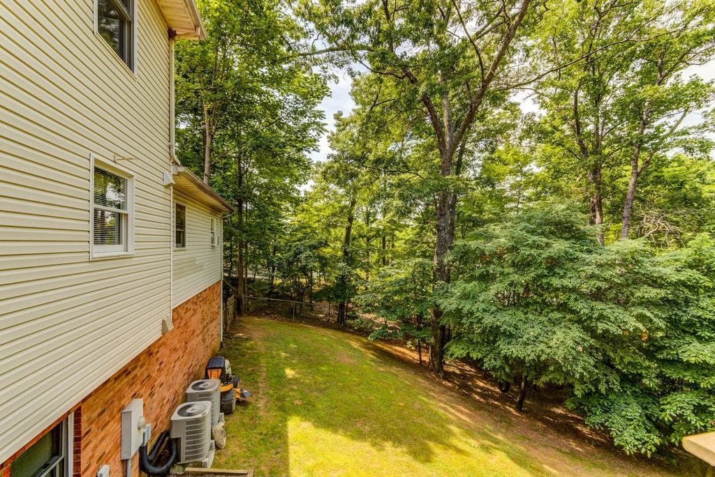 121 Oak Ridge Court Blue Ridge, VA 24064 - Photo 41 of 63 Exterior