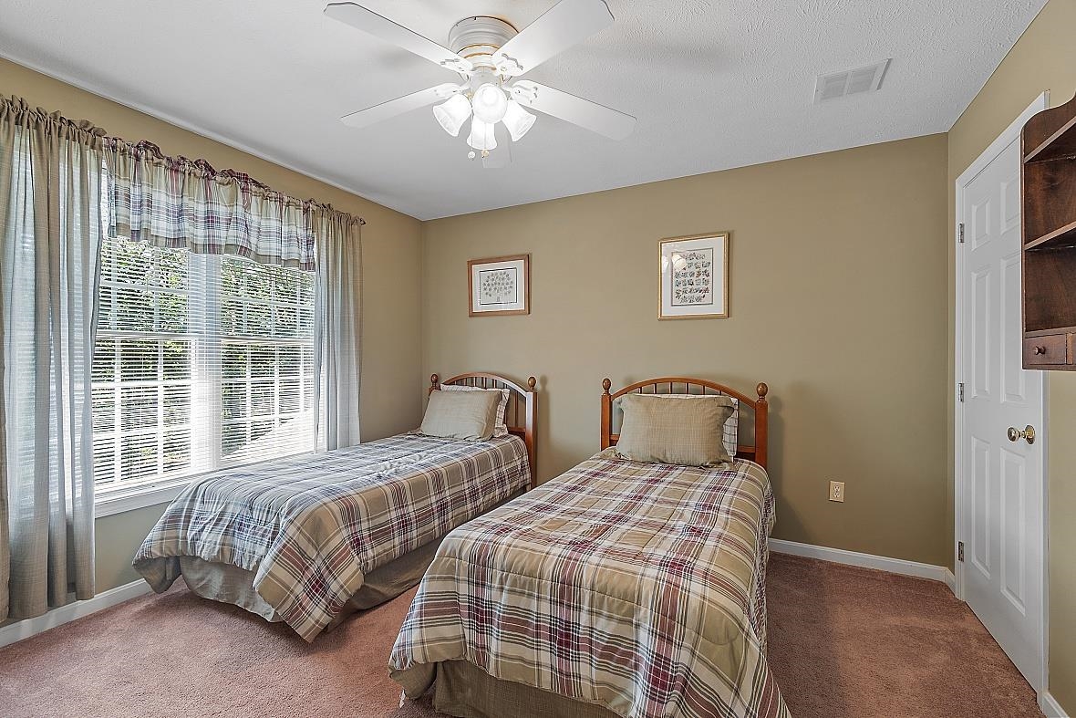 16 Rhodora Drive Amherst, NH 03031 - Photo 21 of 39