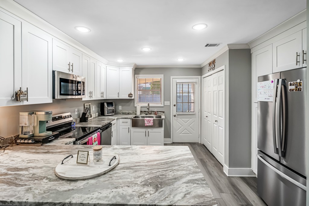 2023 Shields Road, Unit 10 Dalton, GA 30720 - Photo 16 of 41 Gallery Image 16