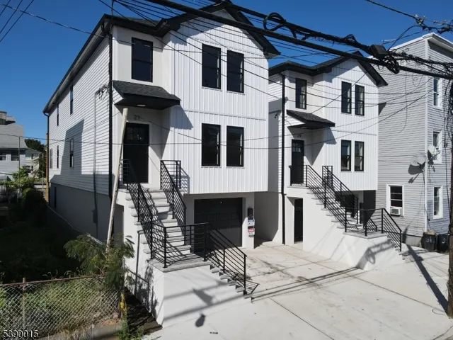 $2,900 | 27-29 Robert Street, Paterson, NJ 07503