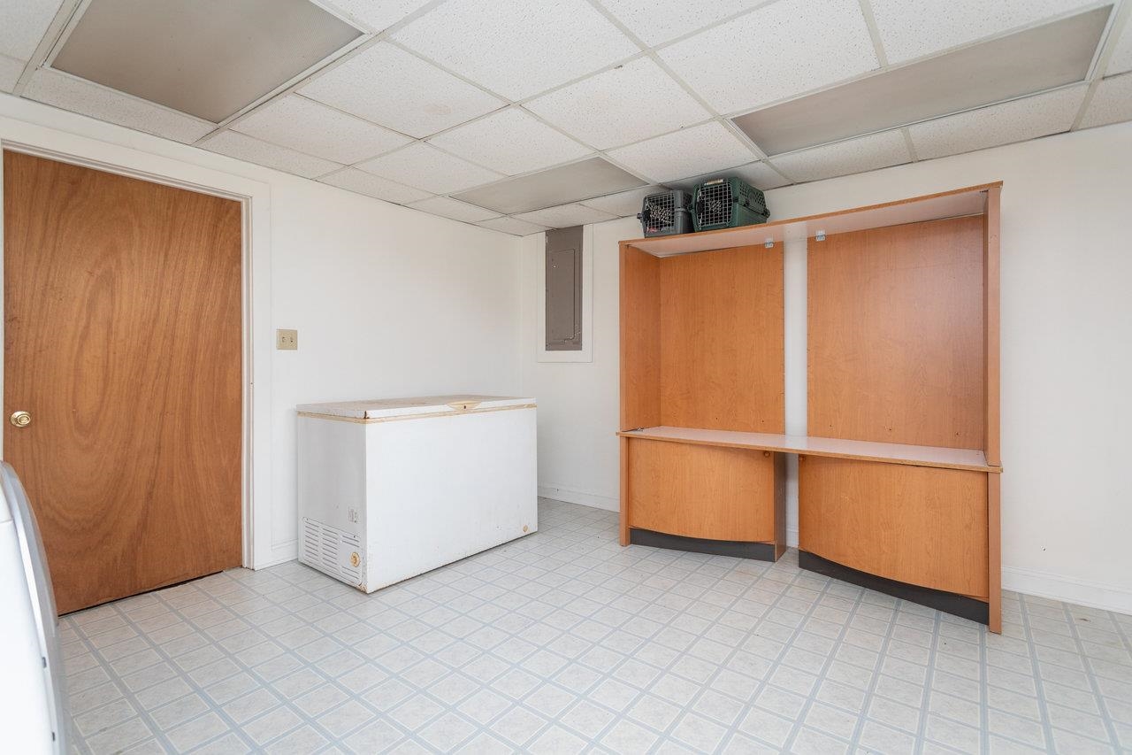 1163 Fleeburg Loop Shenandoah, VA 22849 - Photo 30 of 47 a utility room with dryer and washer