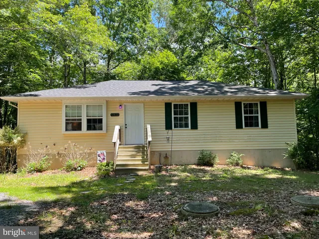 $1,800 | 12632 Western Circle, Lusby, MD 20657