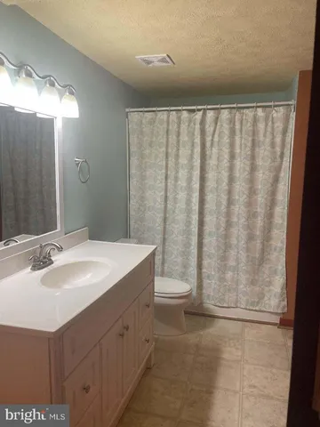 $1,800 | 12632 Western Circle, Lusby, MD 20657