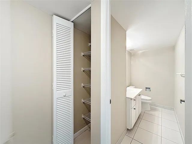 $282,500 | 1147 Hillsboro Mile, Unit 506, Hillsboro Beach, FL 33062