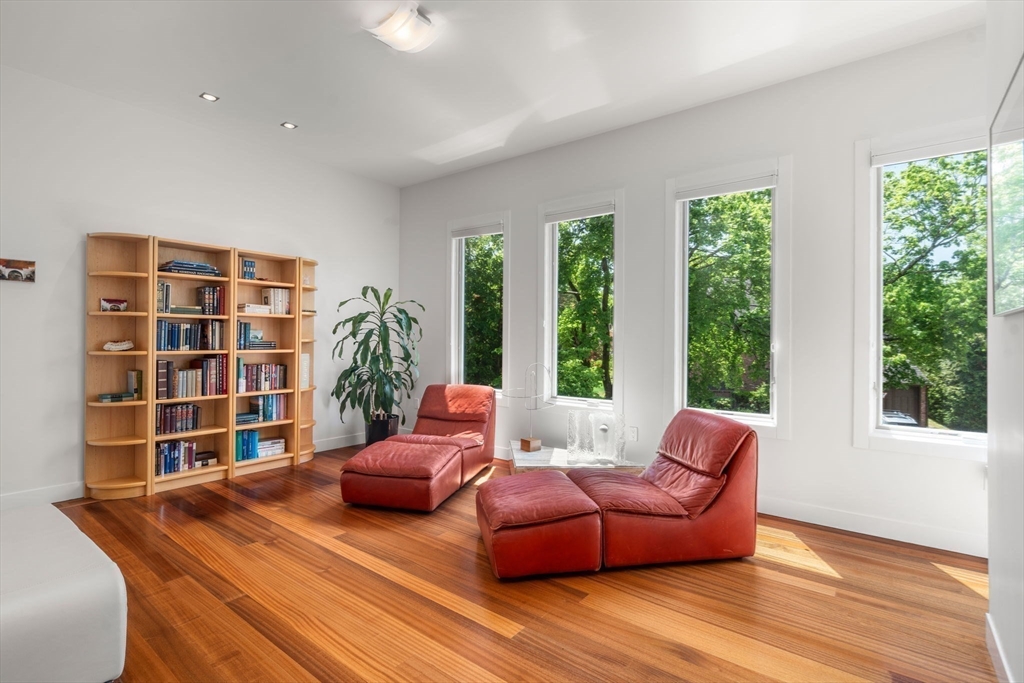 17 Edge Hill Road Newton, MA 02467 - Photo 14 of 29