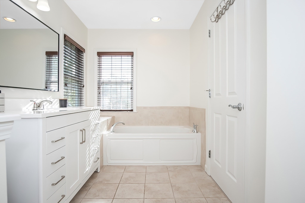 26 Daisy Lane, Unit 26 Raynham, MA 02767 - Photo 24 of 42 Gallery Image 24