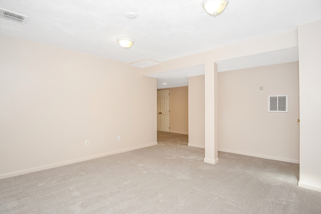 26 Daisy Lane, Unit 26 Raynham, MA 02767 - Photo 31 of 42 Gallery Image 31