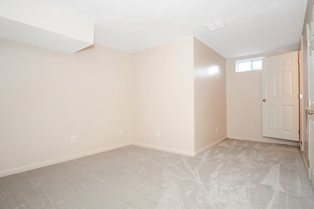 26 Daisy Lane, Unit 26 Raynham, MA 02767 - Photo 34 of 42 Gallery Image 34