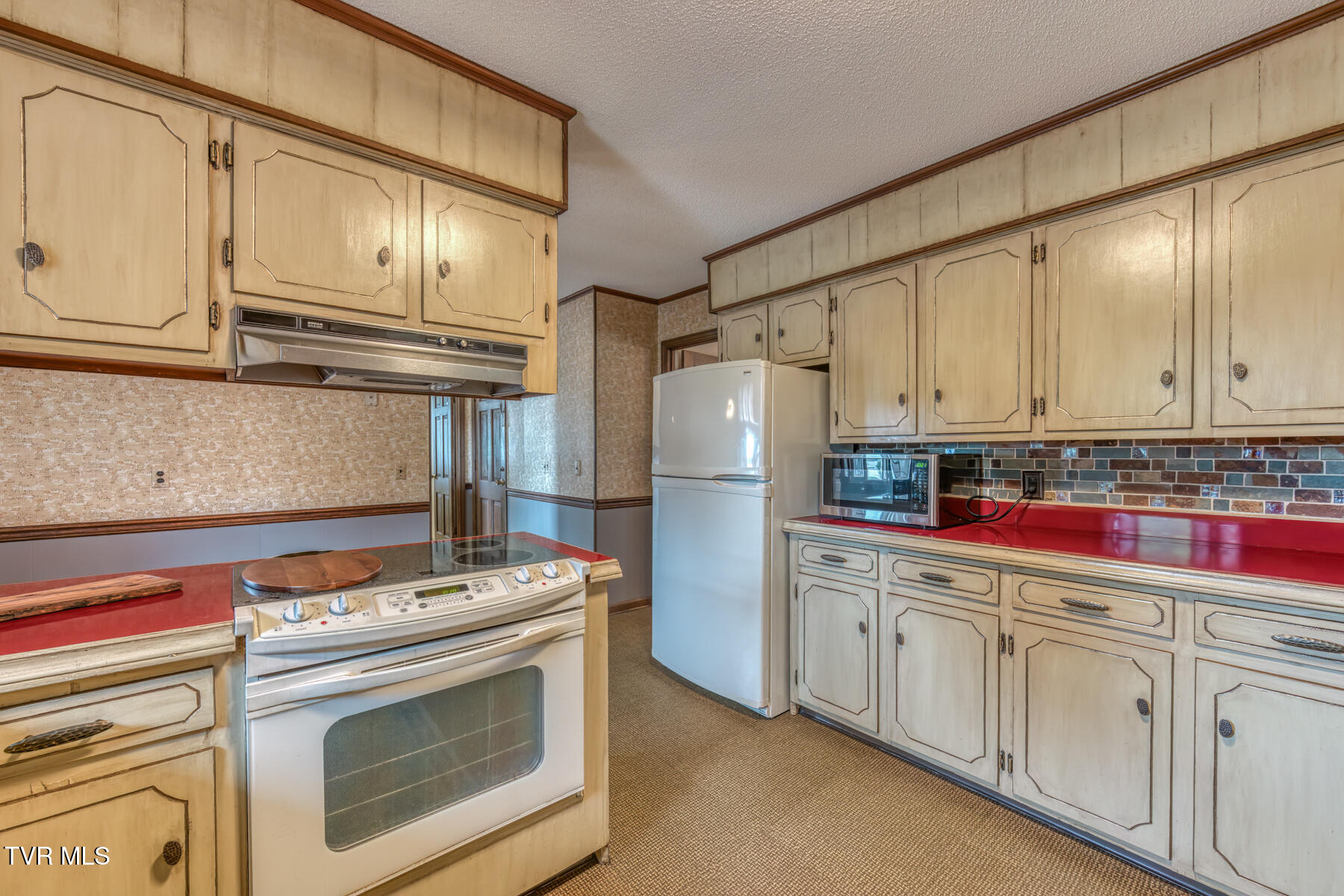 424 Jonesboro Road Piney Flats, TN 37686 - Photo 20 of 98 424 Jonesboro Rd-27