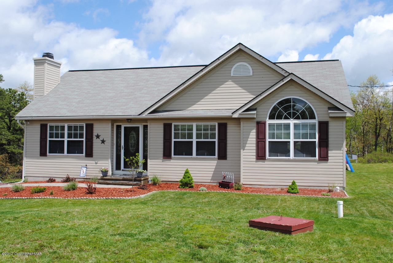 1646-5364) Clover Road Long Pond, PA 18334 - Photo 1 of 15 Main View