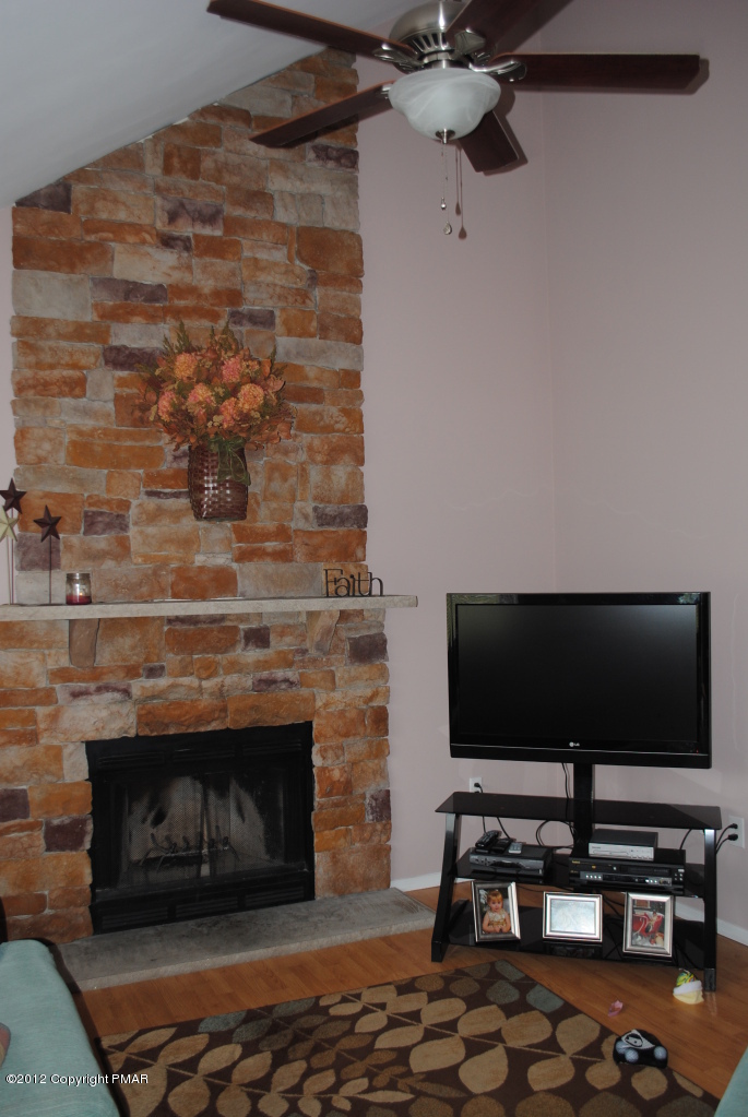 1646-5364) Clover Road Long Pond, PA 18334 - Photo 13 of 15 13