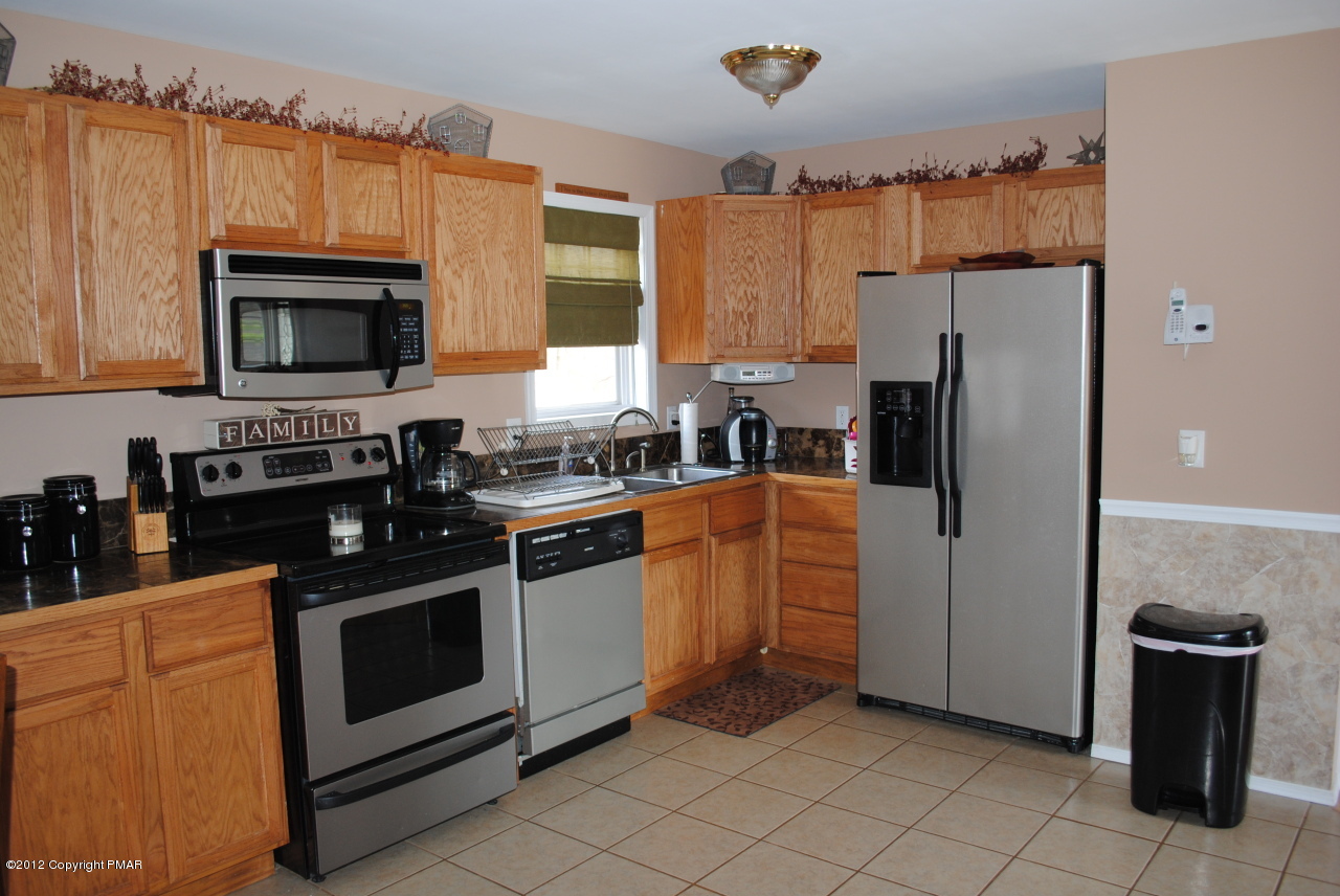 1646-5364) Clover Road Long Pond, PA 18334 - Photo 3 of 15 3