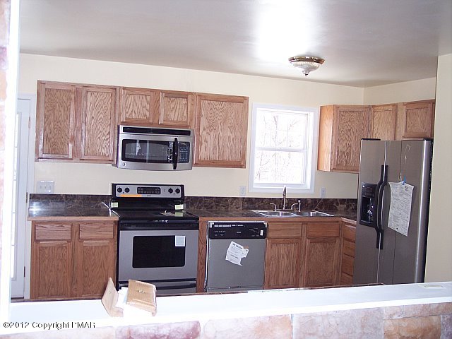 1646-5364) Clover Road Long Pond, PA 18334 - Photo 4 of 15 4