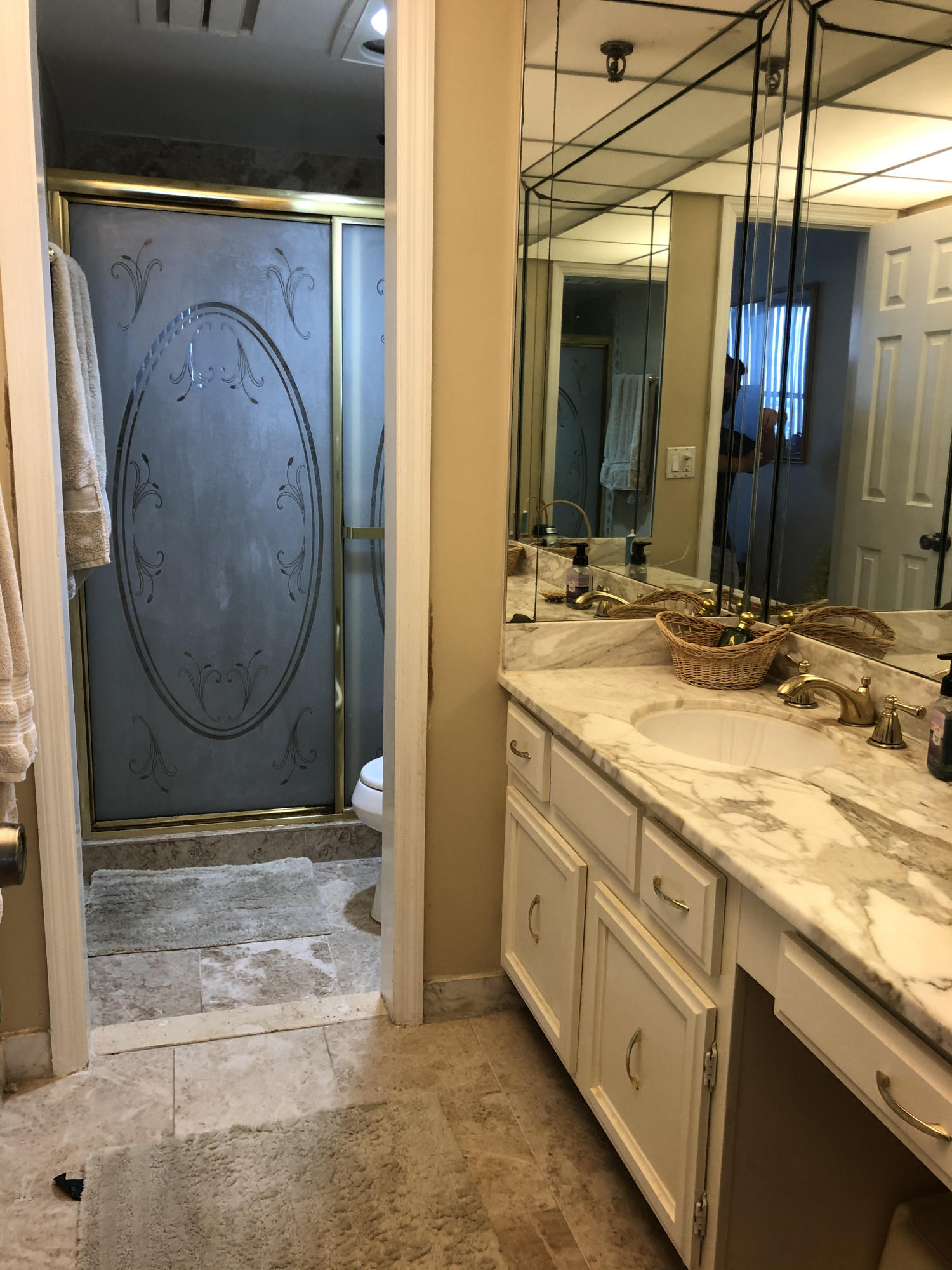 899 Jeffery Street, Unit 408 Boca Raton, FL 33487 - Photo 10 of 19 Master Bth 2