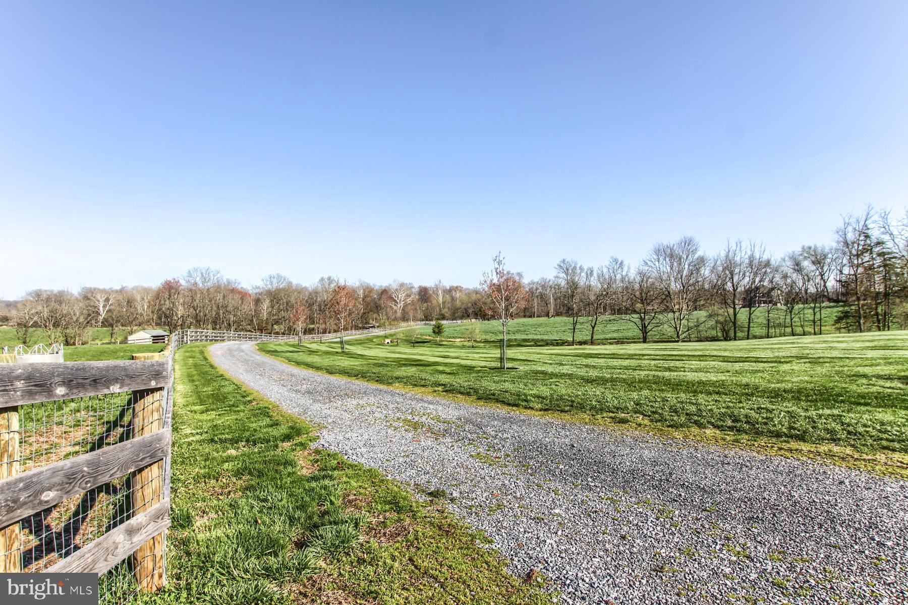 5683 Gingrich Road Hershey, PA 17033 - Photo 11 of 13