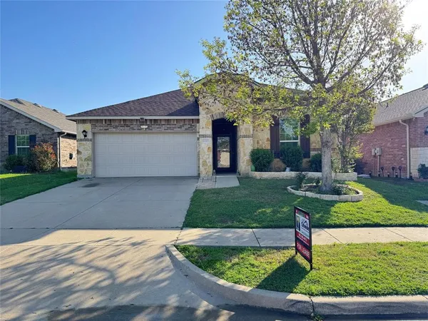 $2,500 | 9005 Cloudveil Drive, Arlington, TX 76002