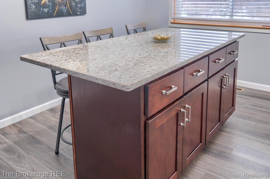7310 Brewer Road Flint, MI 48507 - Photo 16 of 59 Gallery Image 16