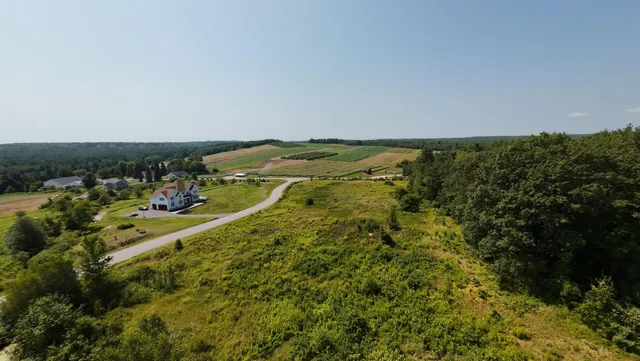 $650,000 | 4-13 Woodmont Drive, Hollis, NH 03049