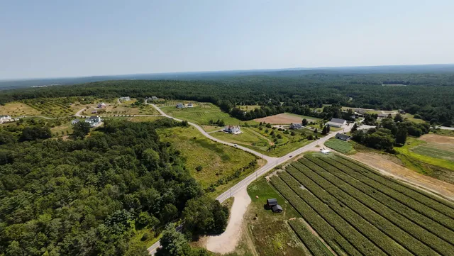 $650,000 | 4-13 Woodmont Drive, Hollis, NH 03049