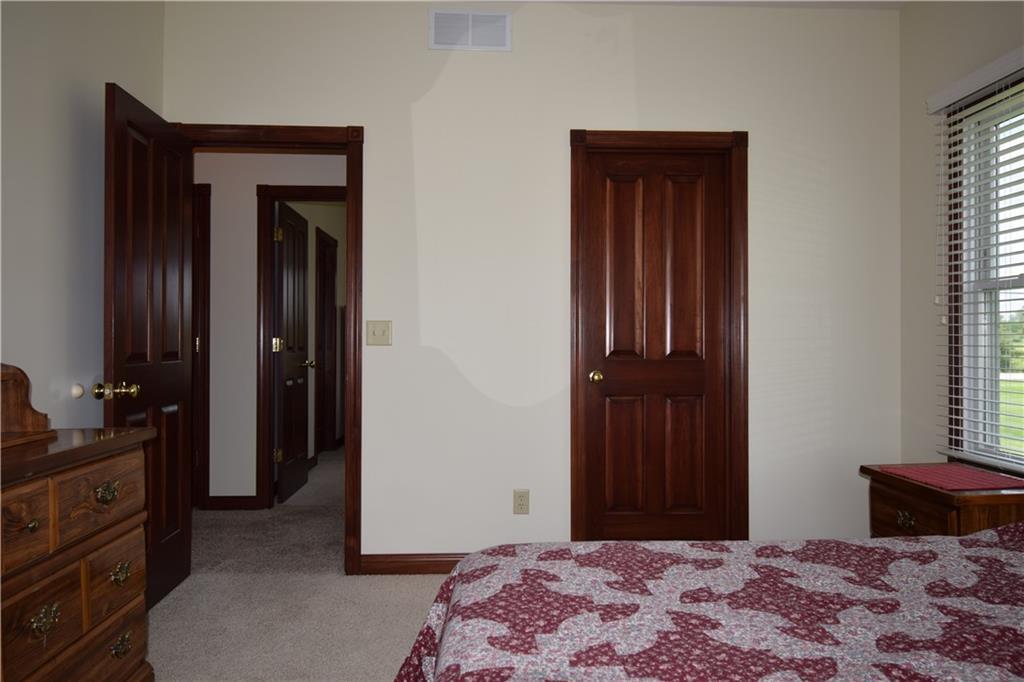 2141 Crabill Road Springfield, OH 45502 - Photo 32 of 41