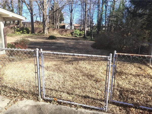 $2,100 | 605 Westchester Drive, High Point, NC 27262