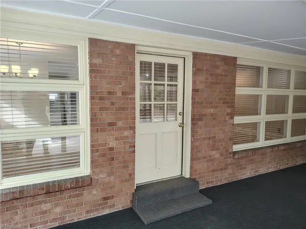 $2,100 | 605 Westchester Drive, High Point, NC 27262