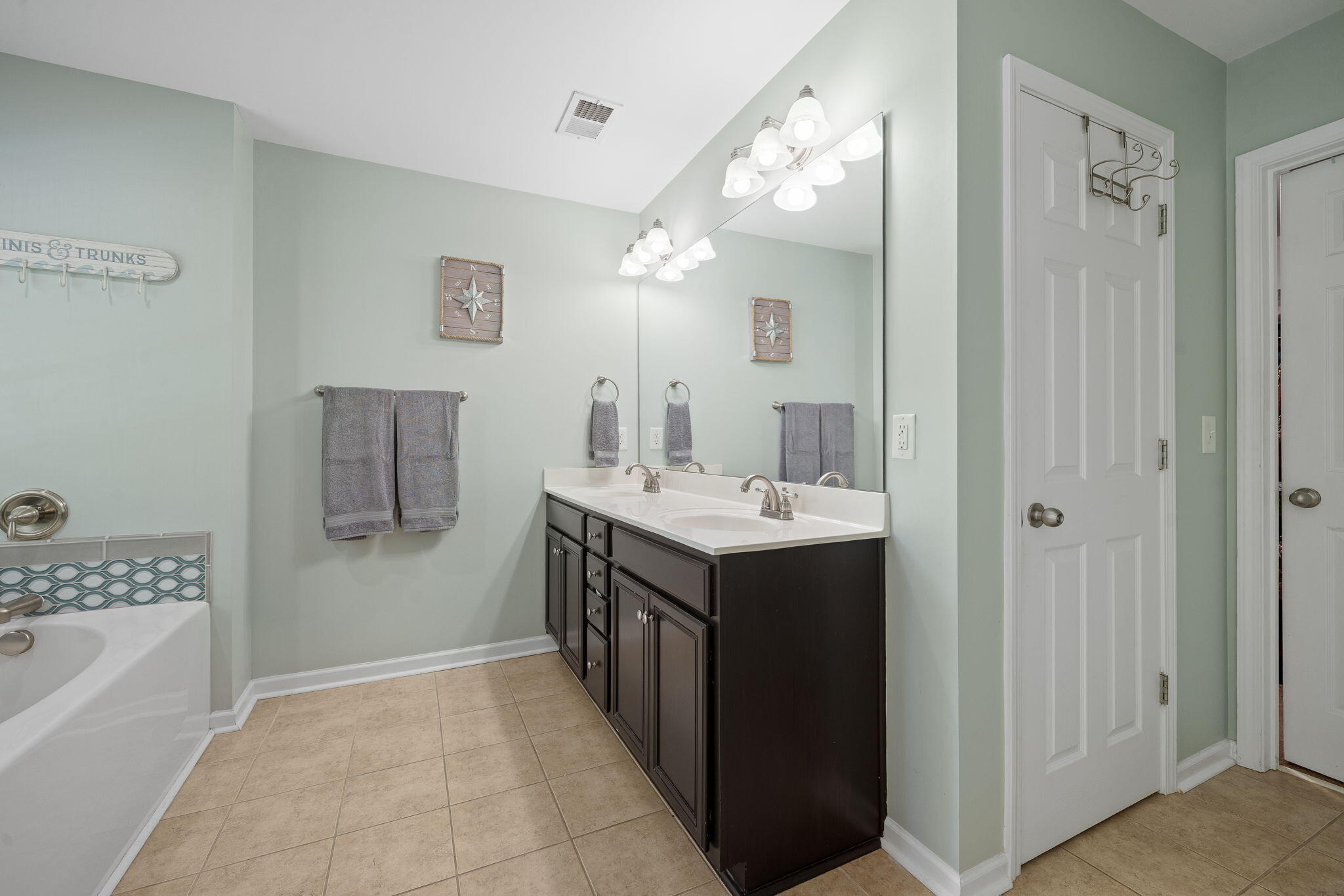 2138 Terrabrook Lane Charleston, SC 29412 - Photo 17 of 33 31-web-or-mls-Barclay Media Co_-34