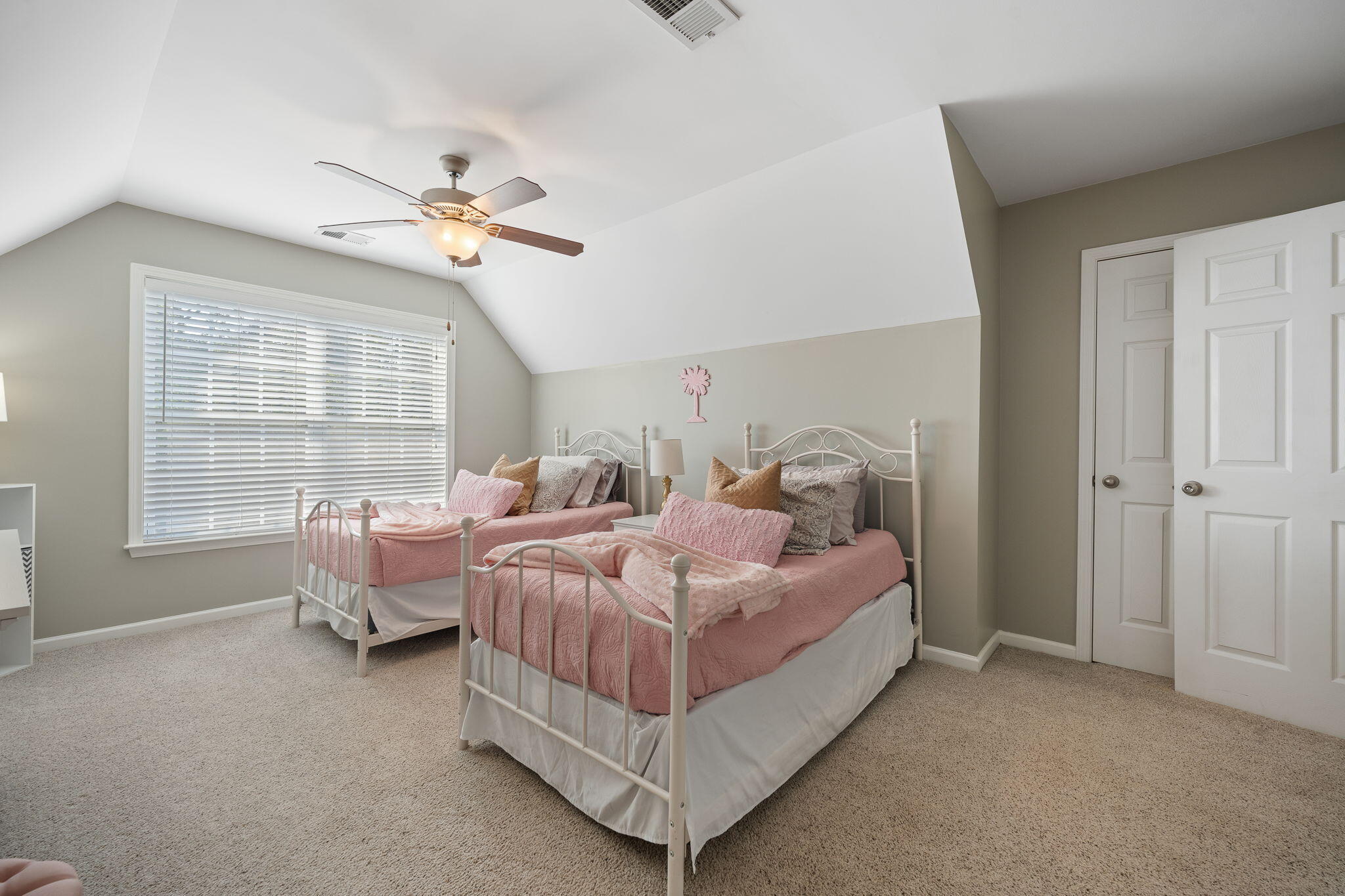 2138 Terrabrook Lane Charleston, SC 29412 - Photo 19 of 33 35-web-or-mls-Barclay Media Co_-38