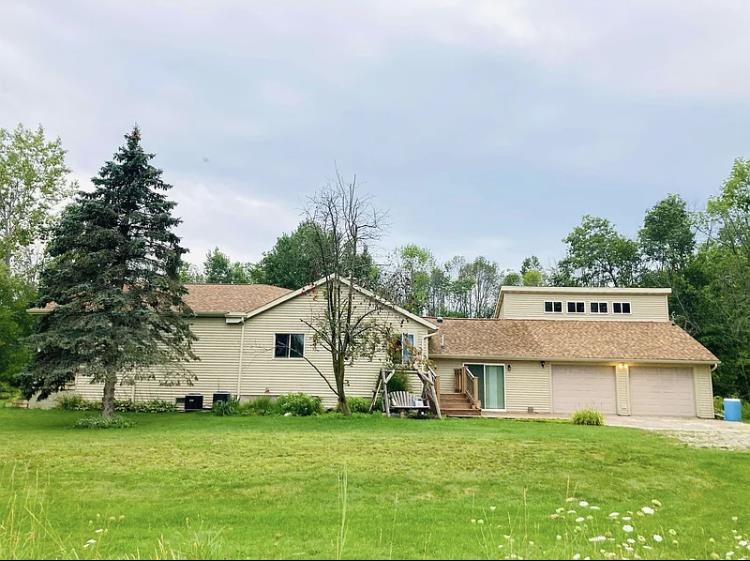 3170 East Whitefeather Road Pinconning, MI 48650 - Photo 1 of 51