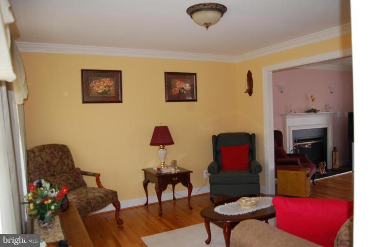 12320 Old Stillhouse Road Boston, VA 22713 - Photo 2 of 14 Living Room