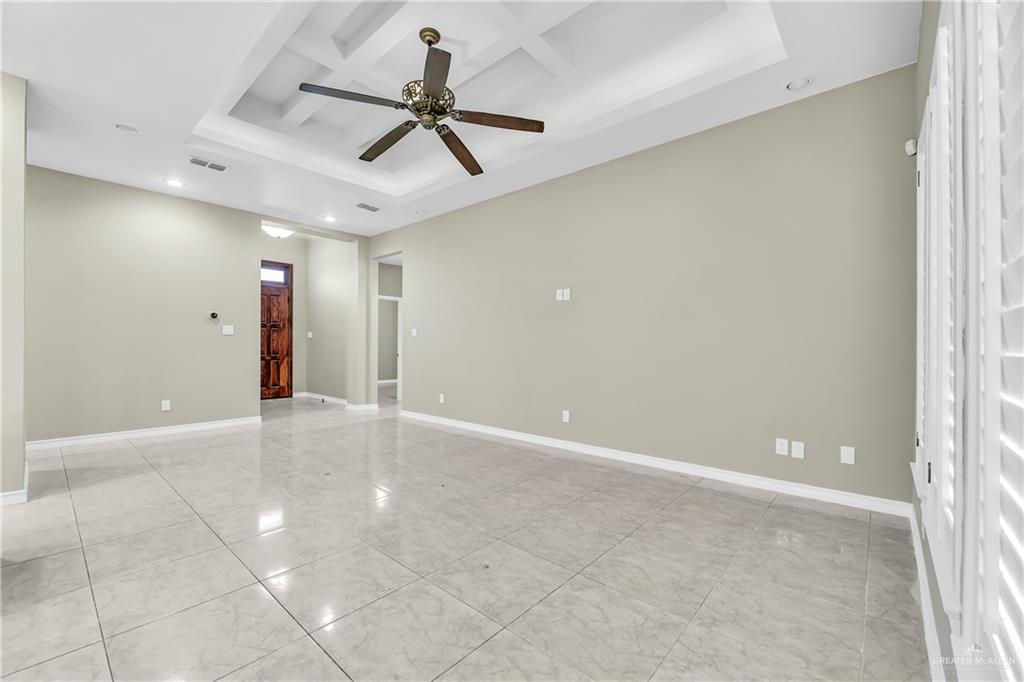 1106 Rio Blanco Street San Juan, TX 78589 - Photo 4 of 21 a view of a livingroom with a ceiling fan