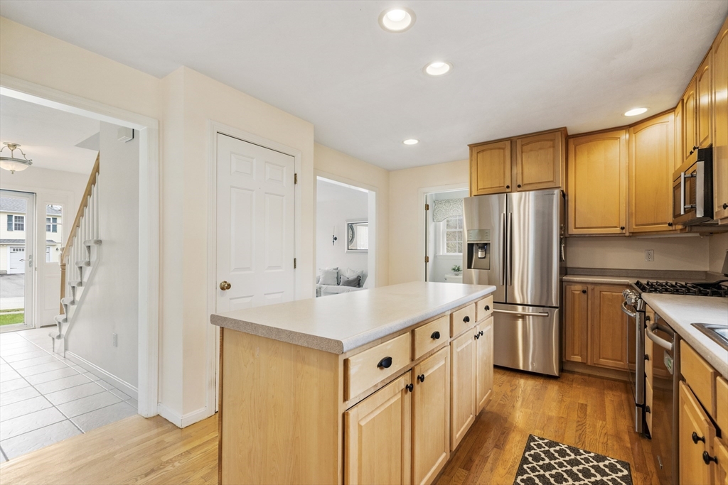 3 Cold Spring Lane Hudson, MA 01749 - Photo 8 of 42 Gallery Image 8