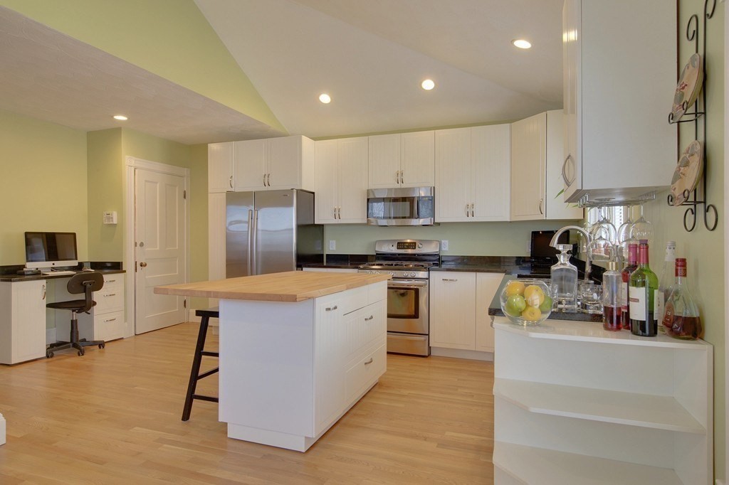 69 Eleanor Street, Unit 69 Chelsea, MA 02150 - Photo 18 of 30