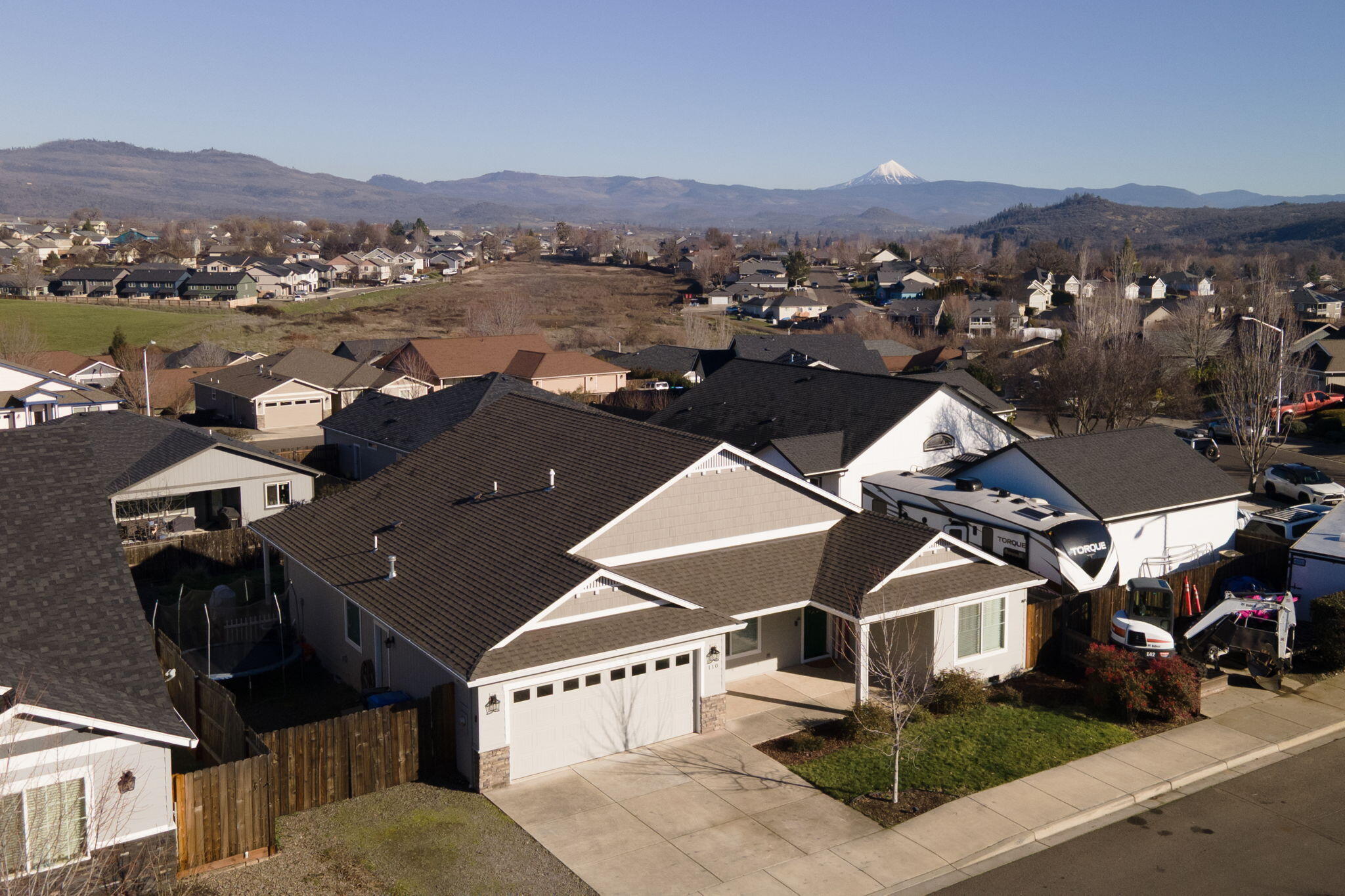 110 Linton Way Eagle Point, OR 97524 - Photo 4 of 41 an aerial view of a house with a mountain view