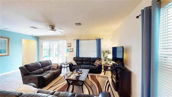 $3,800 | 1323 Yorkshire Court, Davenport, FL 33896