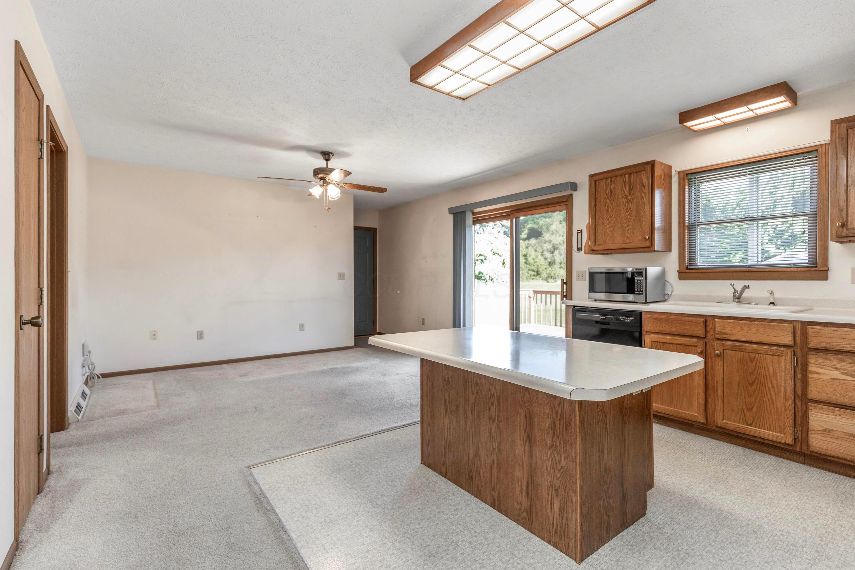 1640 Snoke Road Southwest Lancaster, OH 43130 - Photo 7 of 23 1R6A8874