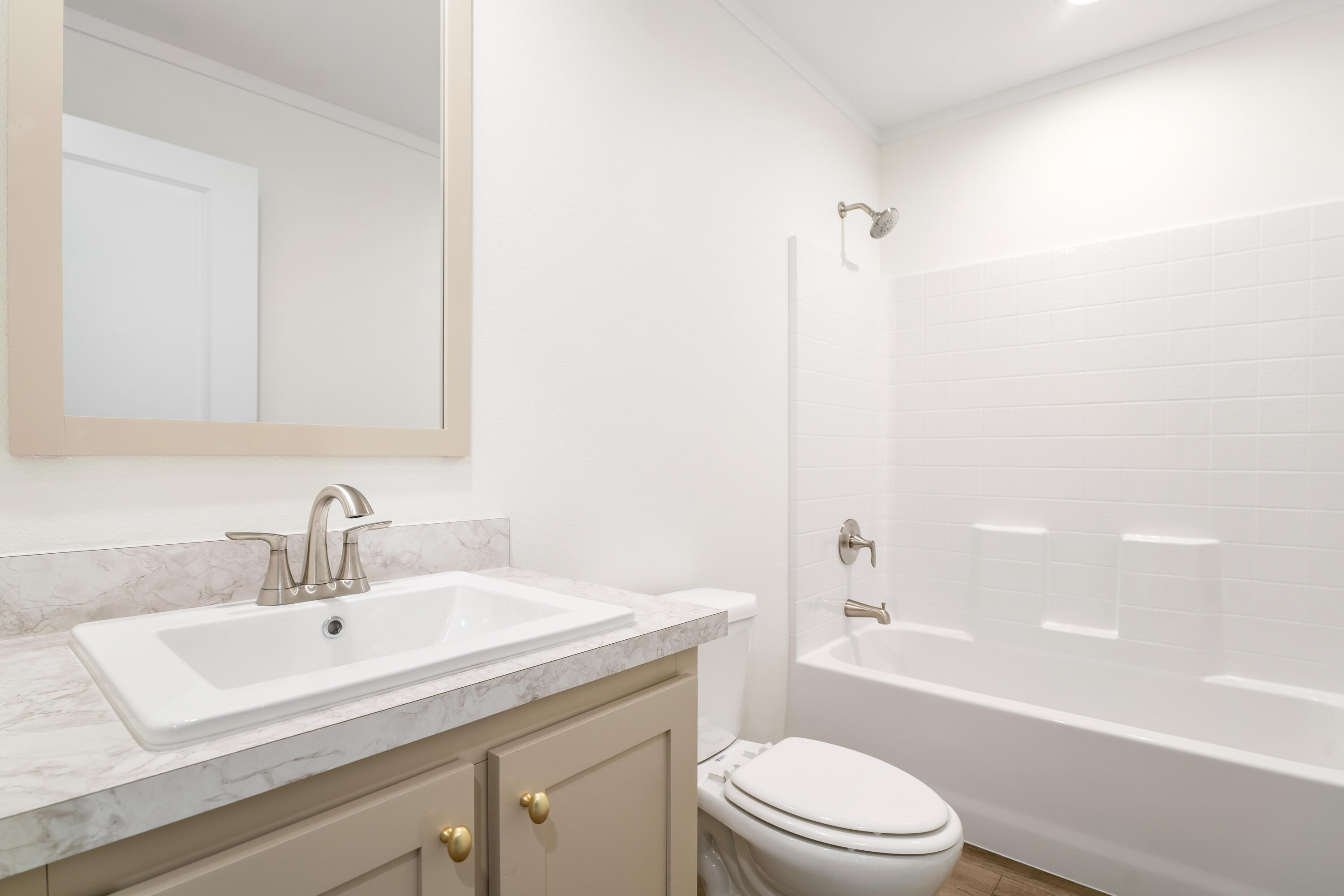 15560 Rim Drive La Pine, OR 97739 - Photo 13 of 19 22-Bathroom