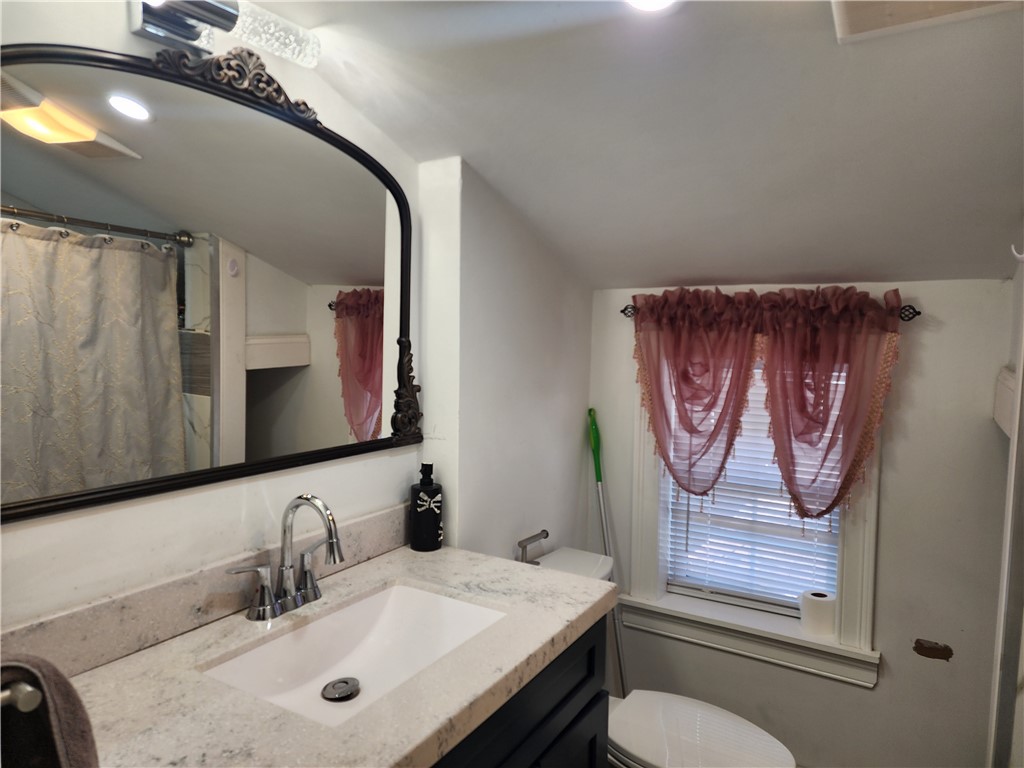 6 Douglas Street Cranston, RI 02910 - Photo 21 of 30