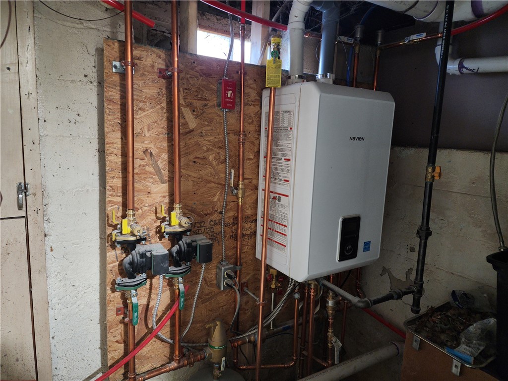 6 Douglas Street Cranston, RI 02910 - Photo 28 of 30