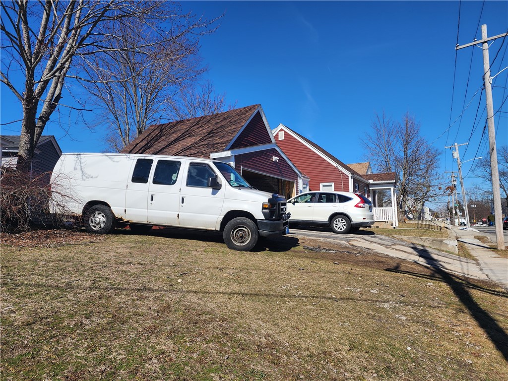 6 Douglas Street Cranston, RI 02910 - Photo 6 of 30