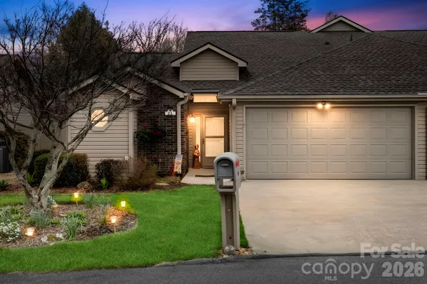 $435,000 | 21 Tisha Lane, Hendersonville, NC 28739