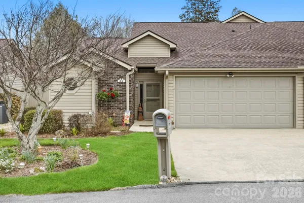 $435,000 | 21 Tisha Lane, Hendersonville, NC 28739