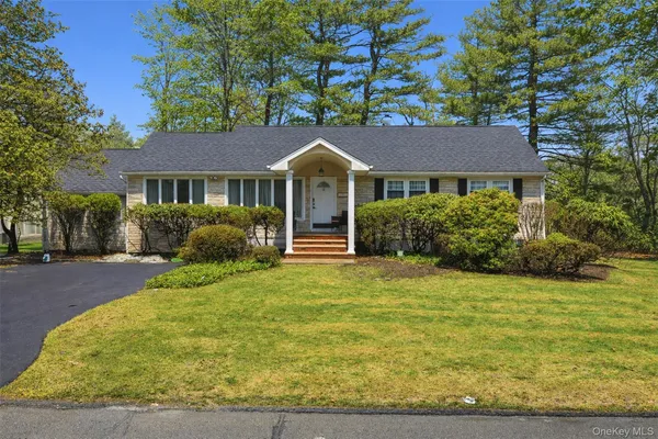$1,375,000 | 15 Hershel Terrace, Monsey, NY 10952