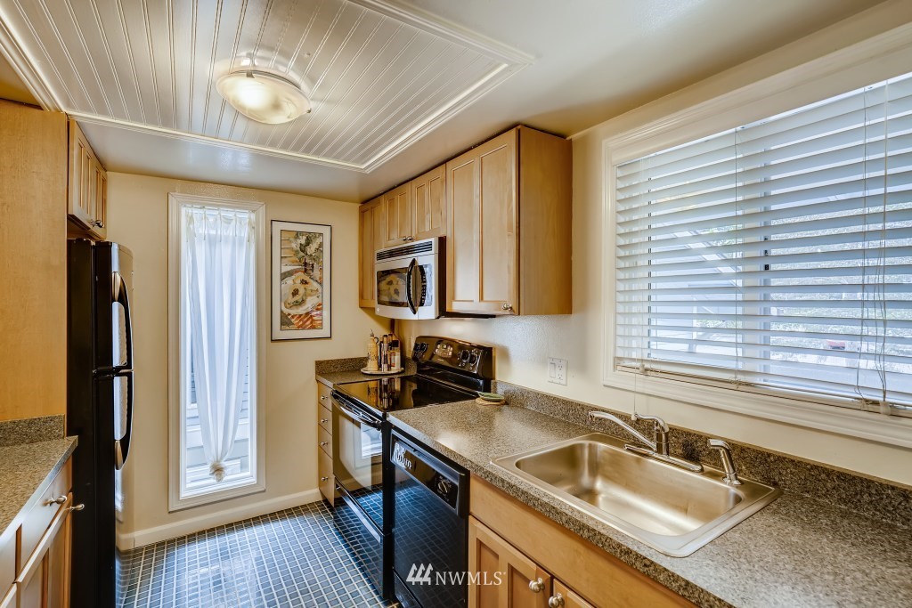 7573 Old Redmond Road, Unit 9 Redmond, WA 98052 - Photo 12 of 28
