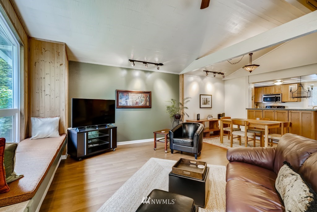 7573 Old Redmond Road, Unit 9 Redmond, WA 98052 - Photo 9 of 28