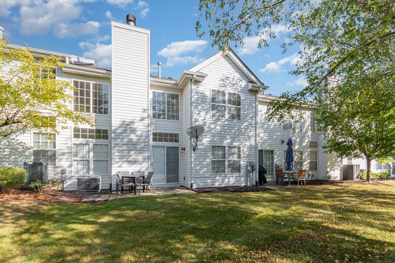 2271 Scott Lane Aurora, IL 60502 - Photo 15 of 18 a view of a house with a yard
